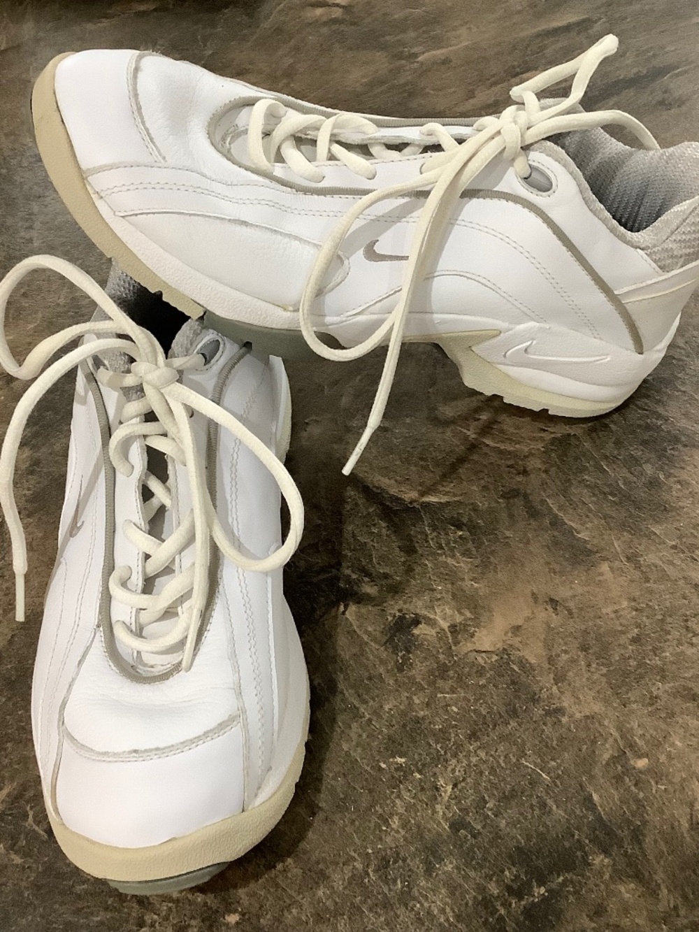 Nike Air women’s golf shoes 7.5 fits 7-7.5